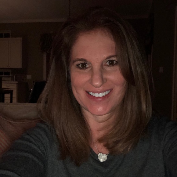 Meet your Posher, Jacqueline - Picture 1 of 1